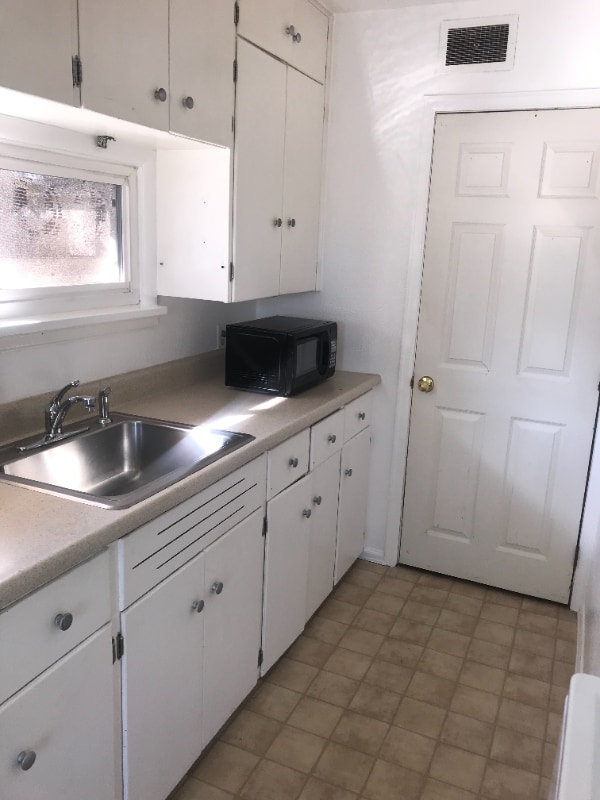 Photo - 308 Pitkin St