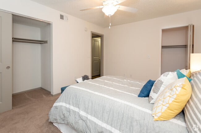 1HAB, 1BA - Calloway at Las Colinas Apartamentos