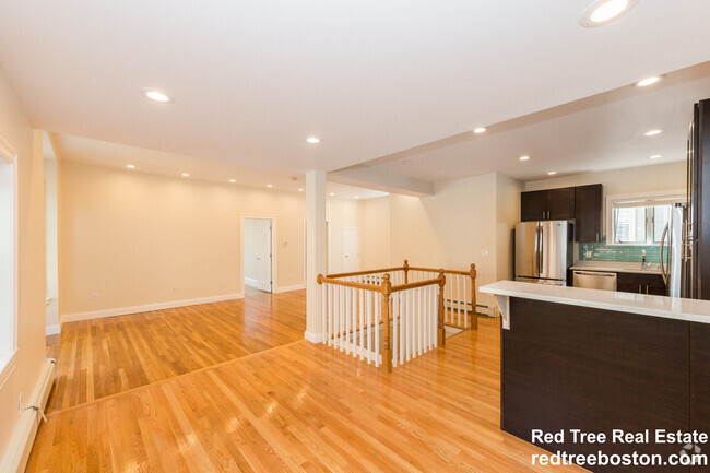 Building Photo - 128 Monument St Rental