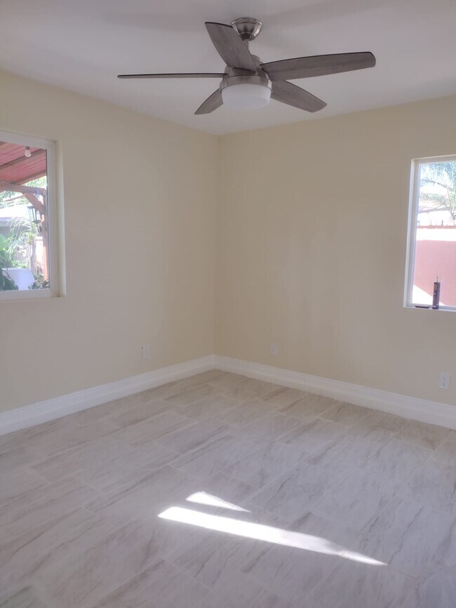 248 N Virginia Ave Unit 2