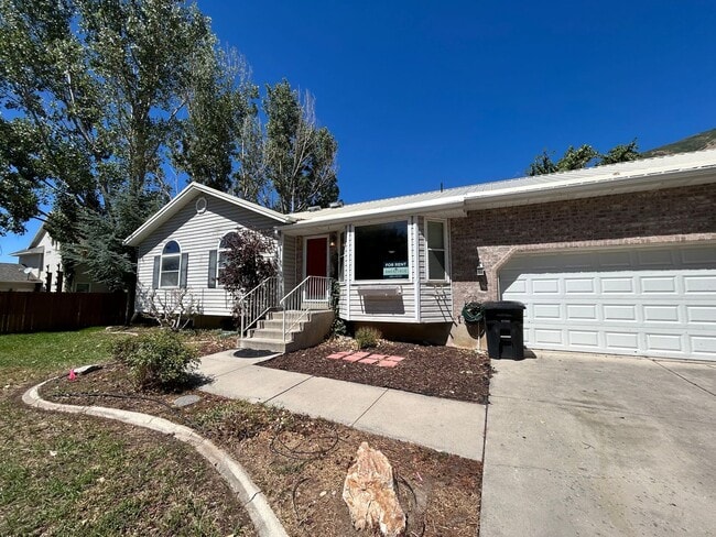 Photo - 1513 E 300 S St