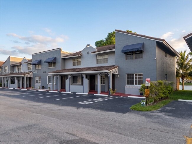 Photo - 6910 NW 173rd Dr Unit 1008