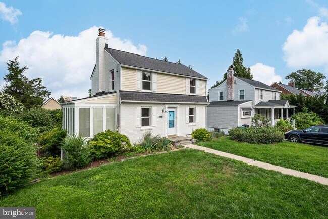 Building Photo - 7823 Marion Ln