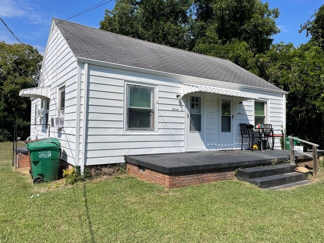 Building Photo - 1915 Unit 2918-B ARCHDALE RD Rental
