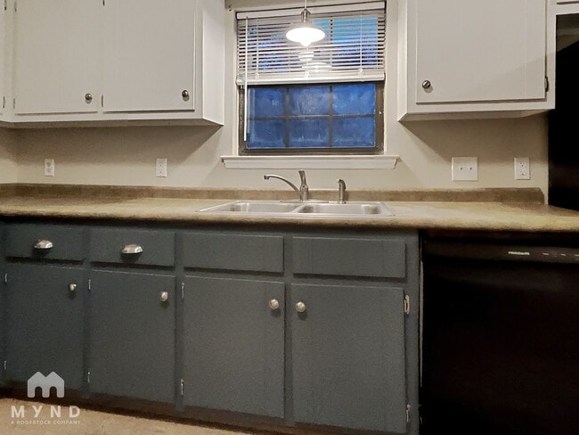 Photo - 1650 Ashville Rd
