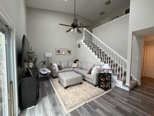 Photo - 1487 S Pembroke Dr