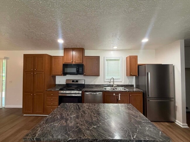 Photo - 1236 N Oaklane Rd