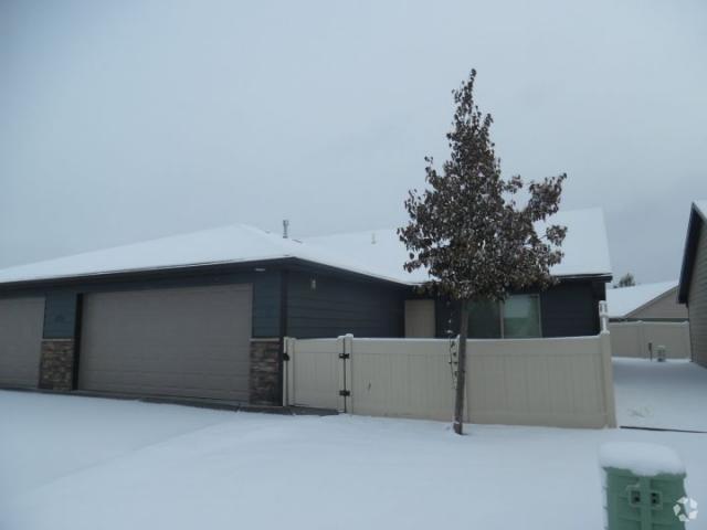 Building Photo - 2 bedroom in Billings MT 59101 Rental