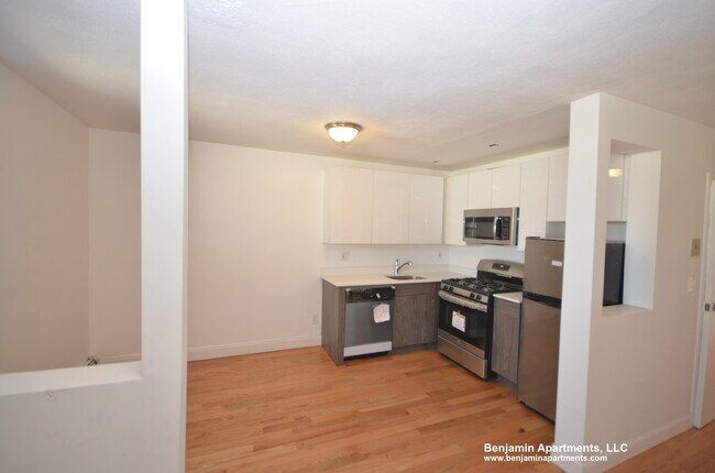 Photo - 67 Shawmut St Unit 3