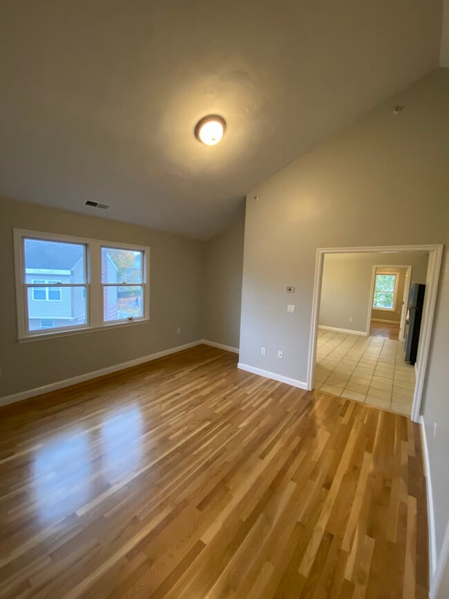 Photo - 118 Beverly St Unit 2