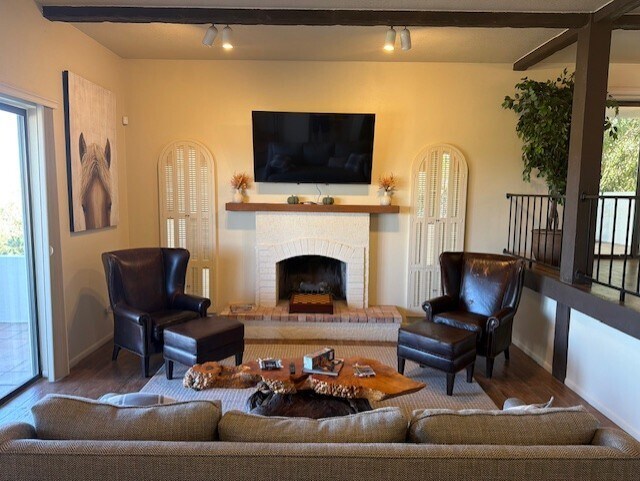 Photo - 100 N Lazy Fox Dr