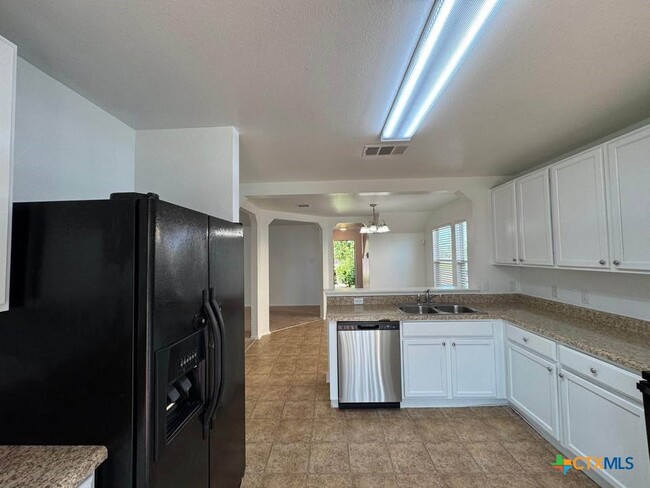 Building Photo - 102 W Orion Dr Rental