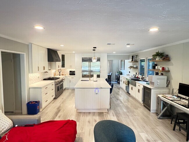 Photo - Beautifully Upgraded 5 Bed 4 Bath Orange Pool Home