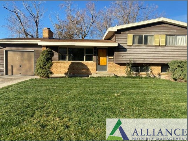 Building Photo - Move In with Just the Deposit! 3 Bed · 1.5... Rental