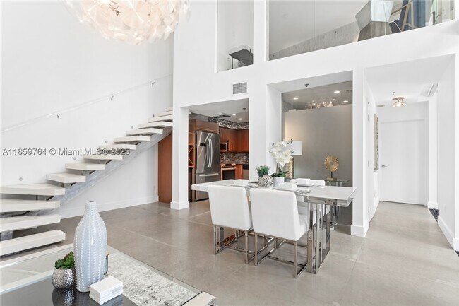 1428 West Dr Unit 203