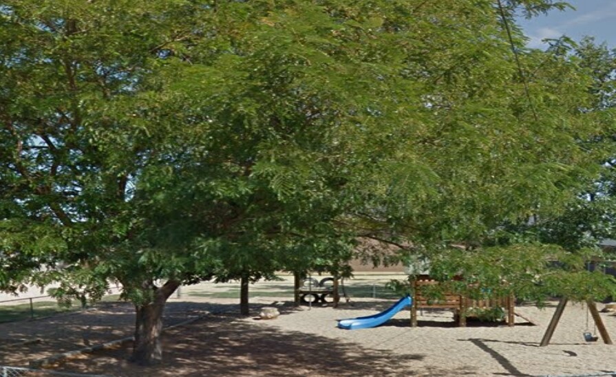 Chateau Villa Apartments - Chateau Villa Apartments