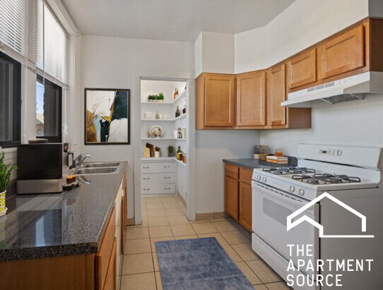 Photo - 1117 W Oakdale Ave Condominio Unidad 1A