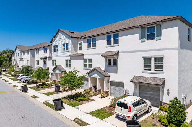 5653-5669 Mercado Dr Port Richey, FL - Avila Bay