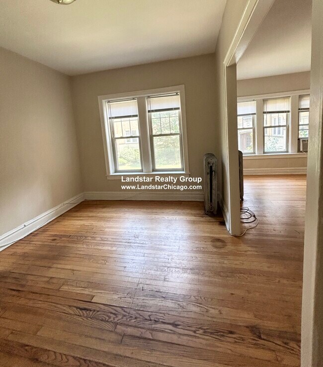 Photo - 916 Reba Pl Unit 1N