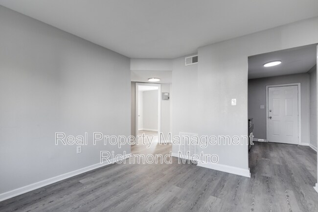 Photo - 1901 Whitcomb St Unit Apt 5