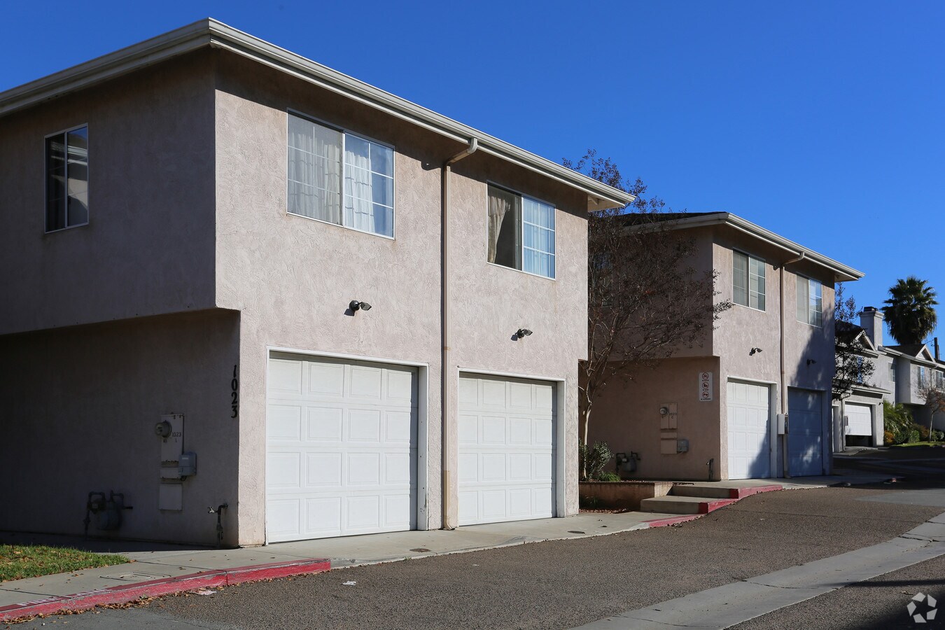 Photo - 1023-1039 S Mollison Ave