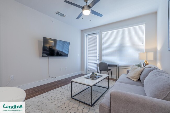 Building Photo - 15950 Chase Hill Blvd Rental