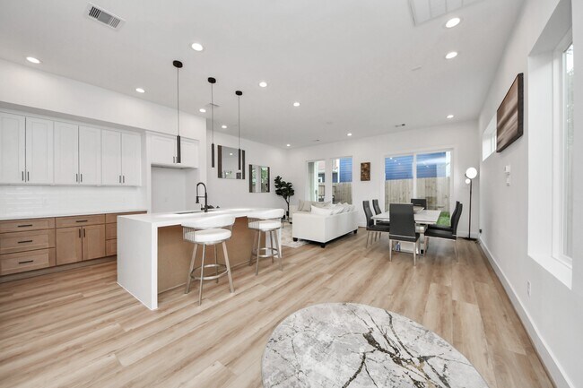 Photo - 505 Middle St