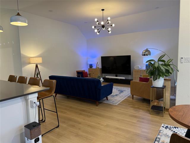 Photo - 1122 Silverthorne Trl