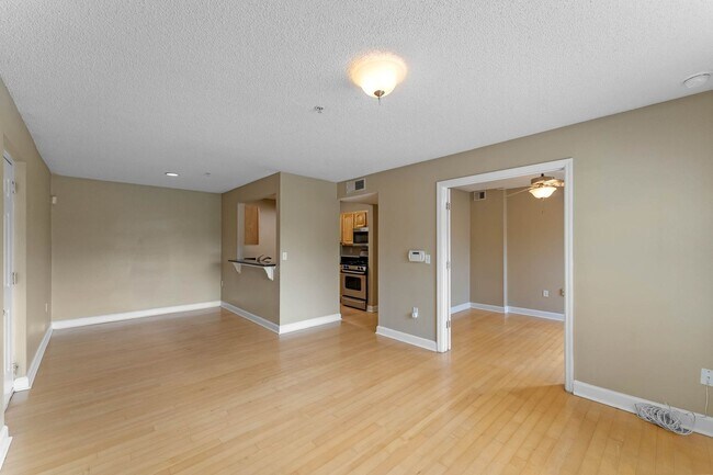 2025 Dixie Belle Dr Unit G