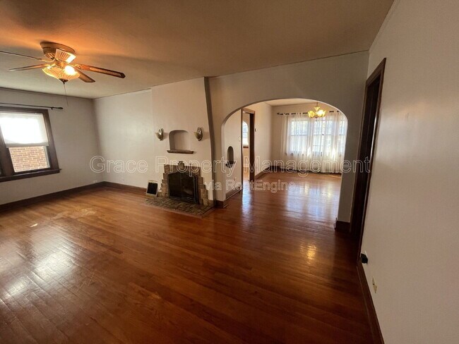 Photo - 343 S Clarkson St