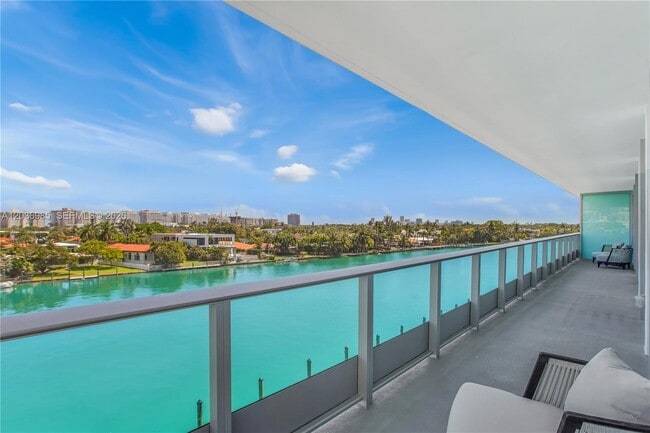 Photo - 9221 E Bay Harbor Dr Unit 511