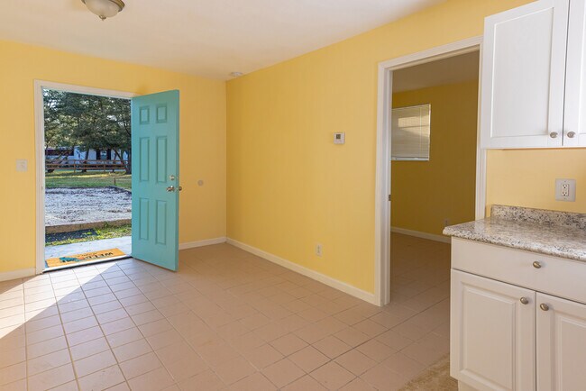 Photo - 6128 Townsend Rd