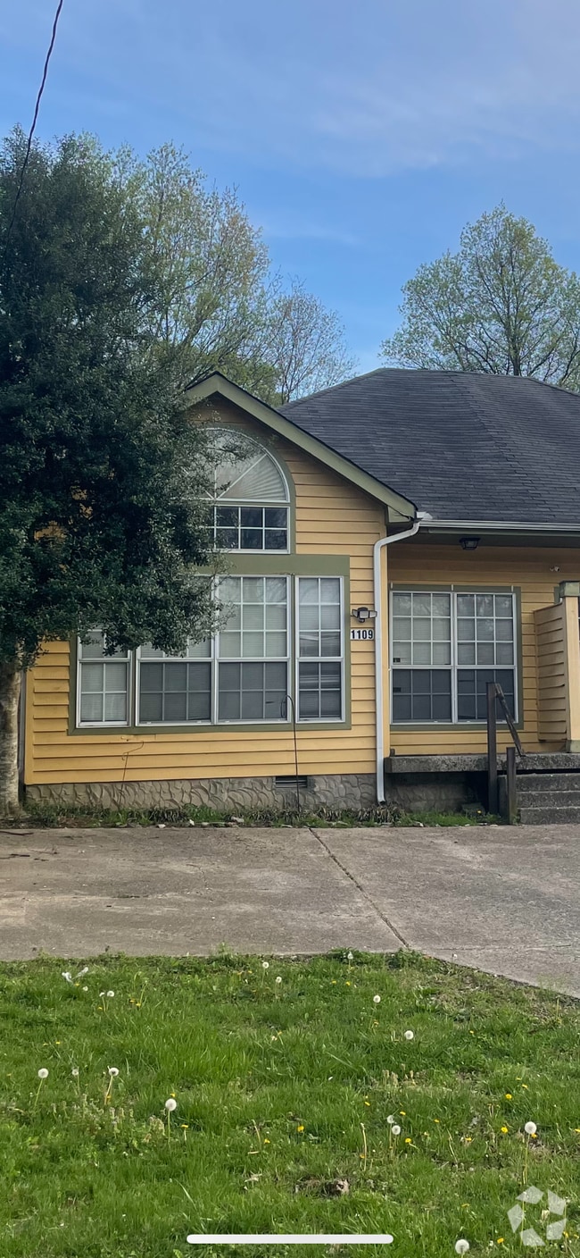 Building Photo - 1109 Waggoner Ct W Unit 1109 Waggoner Ct W Rental