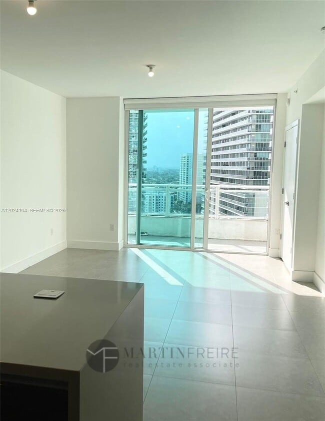 Building Photo - 1080 Brickell Ave Unit 2005