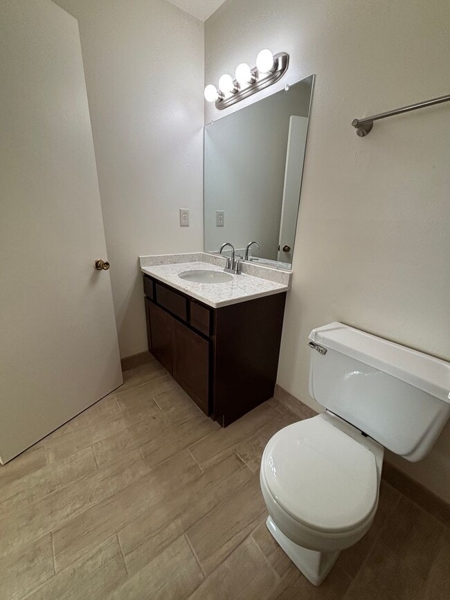 Photo - 3 Bedroom 2 1/2 Bath Townhome