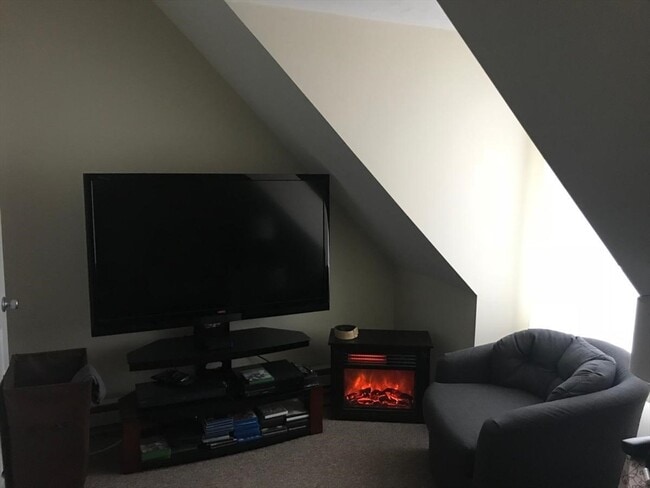 Photo - 37 Hodges Ave Unidad 3