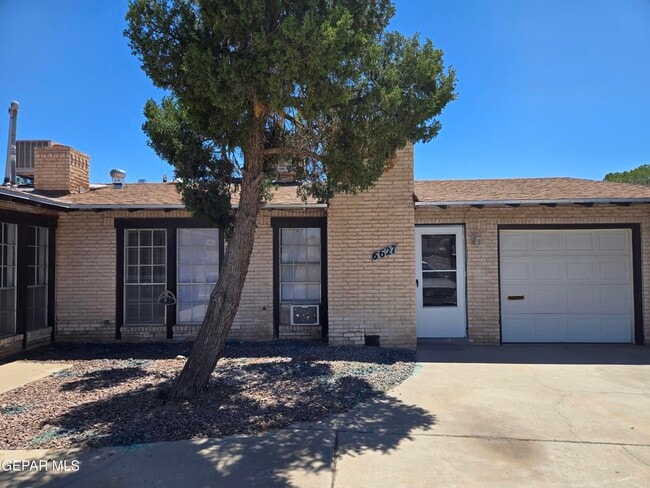 Building Photo - 6627 Escondido Dr Rental