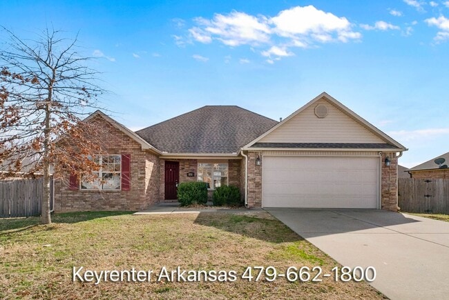 Building Photo - Move-In Ready 4 Bedroom with Gorgeous Natural Light & Spacious Yard in Centerton