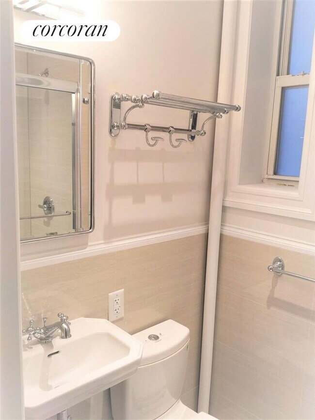 Photo - 610 W 110th St