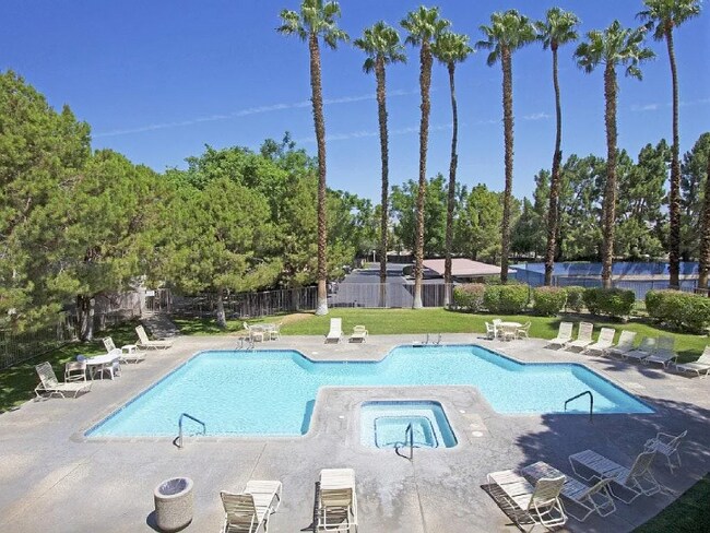 2857 N Los Felices Rd Unit 108,