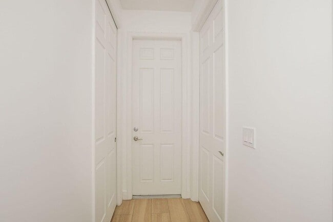 Photo - 341 SW Kestor Dr