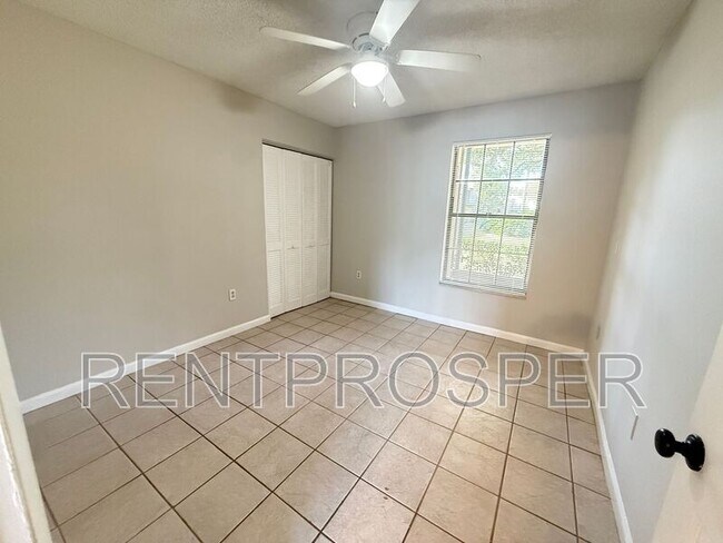 Photo - 6075 Village Cir