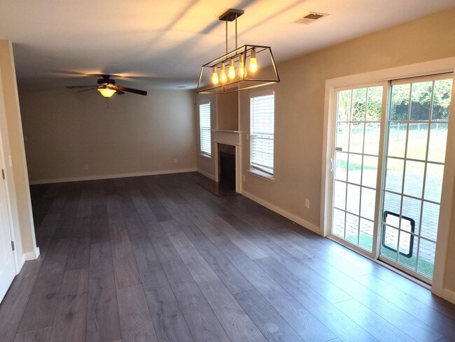 Photo - Beautiful Home in Berewick - HUGE custom stone patio