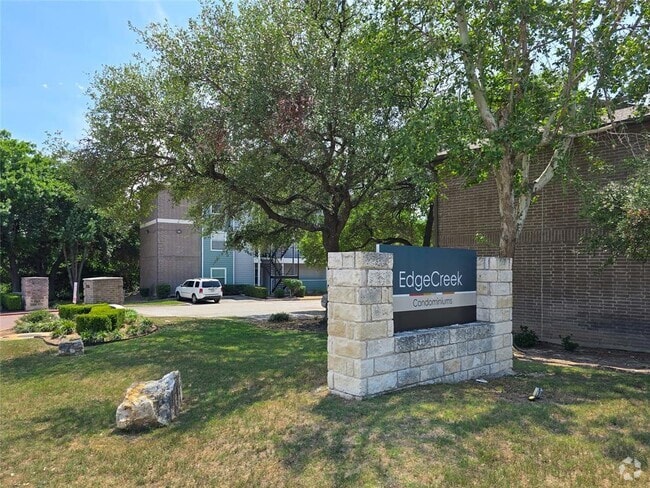 Building Photo - 12166 Metric Blvd Unit 147 Rental