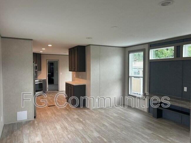 Photo - 129 Sides Meadow Dr