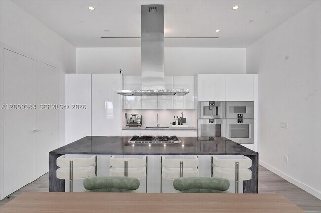 Photo - 4701 Meridian Ave Unit 214