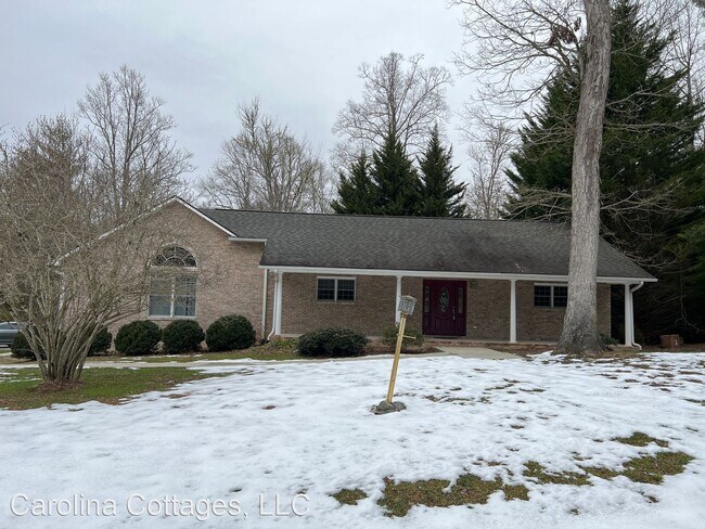 3 br, 2 bath House - 328 Benjamin Way - 3 br, 2 bath House - 328 Benjamin Way