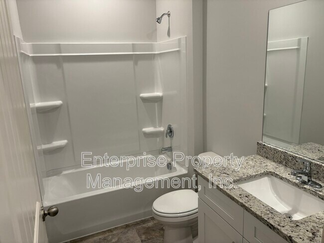 Photo - 230 Kipling Dr