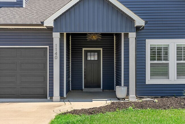 Photo - Pet Friendly Three Bedroom with Bonus!