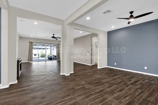 Photo - 5116 N 185th Ave